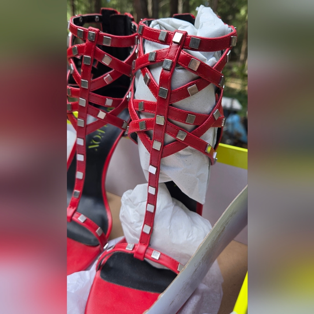 HOST PICK! 🎉Paper Fox Red Strappy Heels With Studded Cage Sz7.5 NIB - Picture 5 of 11